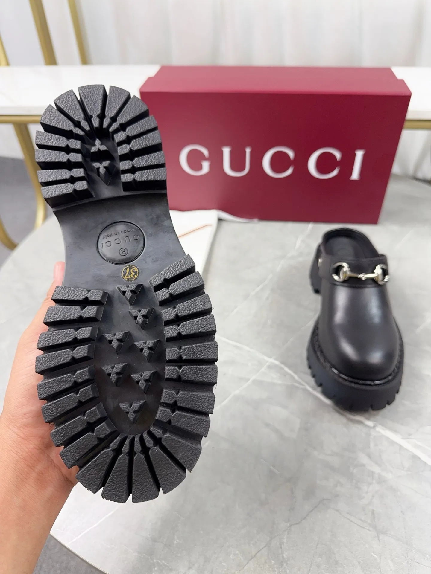 p500🐮🐮Gucci2024 new model, double GG groove thick-soled Loaf platform shoes. The original version is made 1:1. Super beautiful quality, classic model at the counter. ❶Upper: original frosted cowhide ❷Inner lining: water-dyed cowhide ❸Feet: water-dyed cowhide ❹Outsole: ultra-light original sole ❺thick sole heightening: 3.5cn ❻Packing: original packaging ❼Number: Women's 35-42 (41 42 customized, non-returnable) Men's model: 38-46 (45, 46 customized, non-returnable)